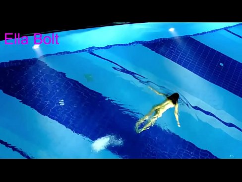 ❤️ Saya tidak bisa berhenti menonton, pirang muda tertangkap basah berenang di kolam resor ELLA BOLT ❤❌ porno indah di porno id.pornsexphoto.ru ❤